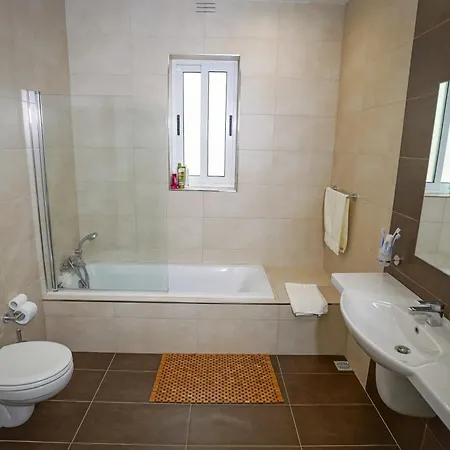 Luxury Living Apt With Massive Pool - Views And Beautiful Gardens Ghajn Melel Exterior photo