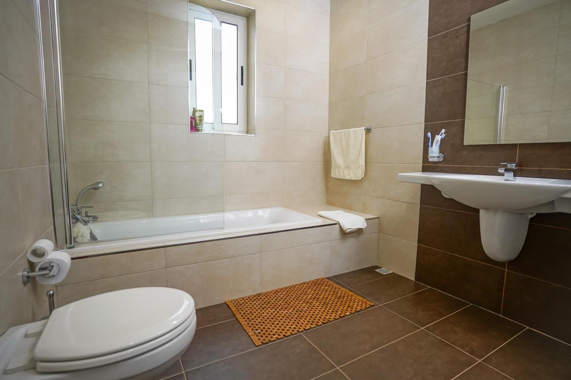 公寓 Luxury Living With Massive Pool - Views And Beautiful Gardens Ghajn Melel